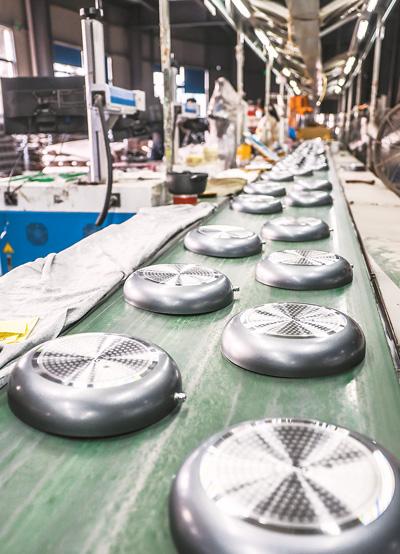 物聯(lián)網(wǎng)技術(shù)研發(fā)賦能企業(yè)，內(nèi)外貿(mào)“兩頭甜”的智慧轉(zhuǎn)型之路